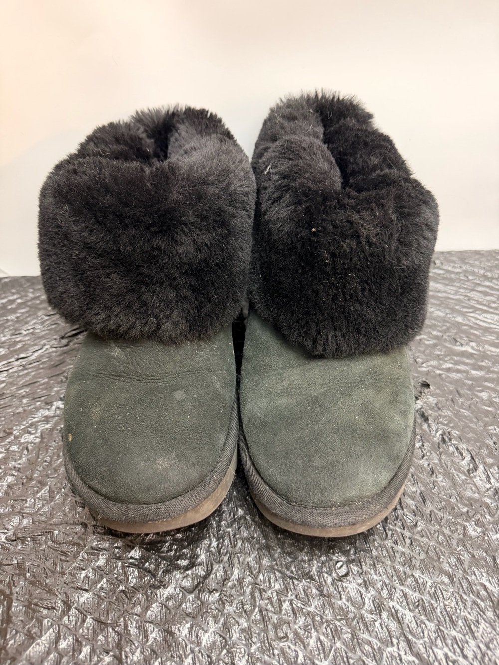 Black Faux Fur Cuff Suede Boots UGG size size 9
